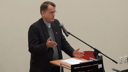 "Bezprecedensowy atak na wolność słowa". Ks. prof. Oko skazany w Niemczech za publikację artykułu naukowego