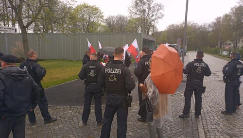 Uroczystości upamiętniające 78. rocznicę wyzwolenia niemieckich obozów koncentracyjnych 