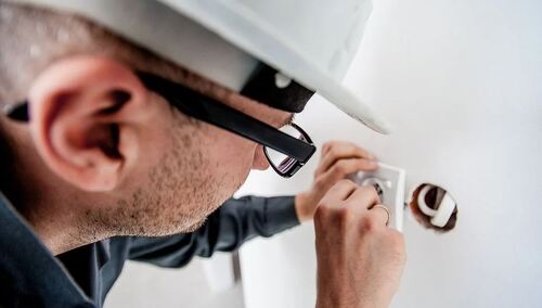 Z. Kuźmiuk: Polska już od czterech miesięcy liderem wśród krajów UE o najniższym bezrobociu