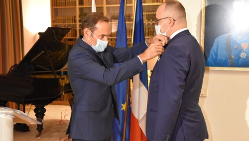 "Prawdziwy strażnik wartości". Legia honorowa na odchodne dla Bodnara