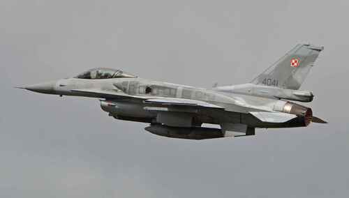Polski F-16