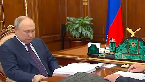 „Bełkocze i wygląda na oszołomionego”. To nagranie mówi wszystko o stanie zdrowia Putina