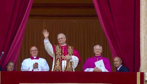 "Pokój niech będzie z wami wszystkimi" - pierwsze słowa nowego papieża Leona XIV