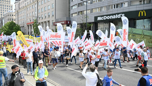 [Wideo] "Będziemy protestować do skutku!" Zobacz reportaż z dzisiejszej manifestacji