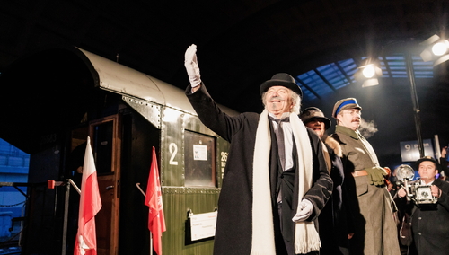 Poznań. Inscenizacja przyjazdu Ignacego Jana Paderewskiego