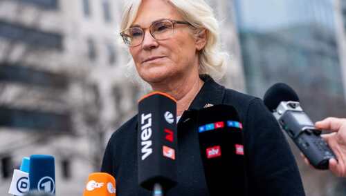 Niemiecka minister obrony narodowej Christine Lambrecht