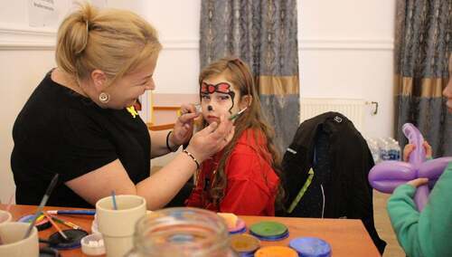 Solidarność z Ukrainą: Pomogliśmy już ponad 500 uchodźcom. Ośrodki Solidarności są pełne!