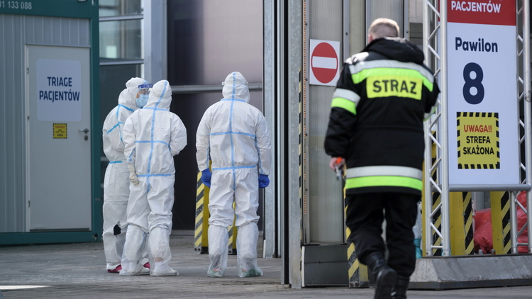 Kolejne obostrzenia w Wielkanoc? Rzecznik rządu odpowiada