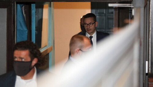 Politycy opuszczają siedzibę PiS na Nowogrodzkiej. Rzecznik PiS podała ważną datę