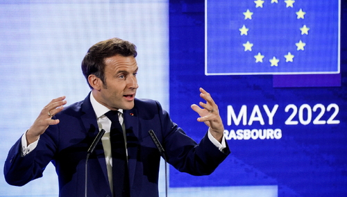 Emmanuel Macron podczas konferencji w Parlamencie Europejskim