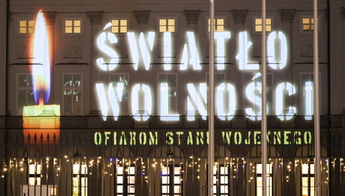 Iluminacja na Pałacu Prezydenckim