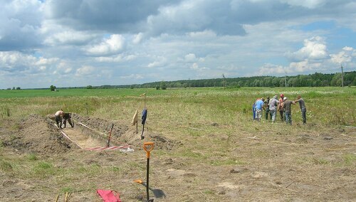 Poszukiwanie szczątków ofiar zbrodni OUN-UPA w Ostrówkach, zdjęcie poglądowe