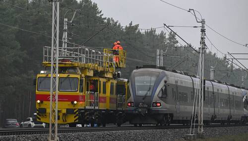 Uszkodzona sieć trakcyjna