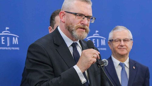 Grzegorz Braun otrzyma zakaz wstępu do Sejmu