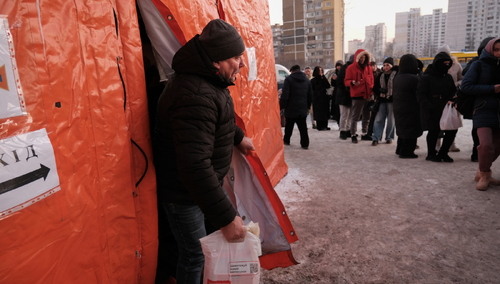 Kijów: Tysiące budynków bez ciepła po nocnych atakach Rosji