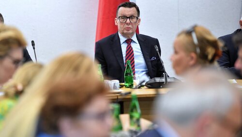 Jest głos sejmowej komisji ws. poprawek Senatu do noweli ustawy o Sądzie Najwyższym
