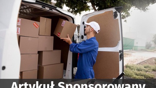 Przesyłki kurierskie czy paczki pocztowe – które rozwiązanie jest lepsze? Poznaj ich zalety i wady!