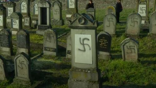 Jerusalem Post umieszcza szokujące zdjęcie z Francji pod artykułem o Polsce. Internauci reagują