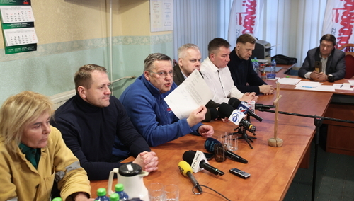 Konferencja prasowa związków zawodowych razem z prezydenckimi ministrami 