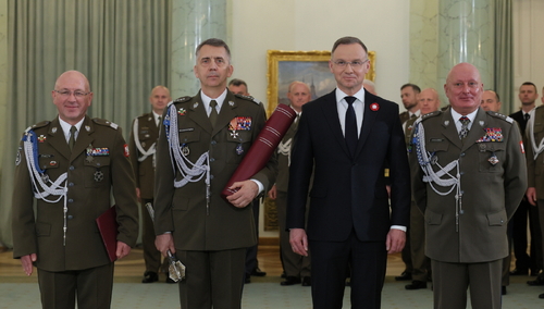 Prezydent Andrzej Duda mianował dowódców armii