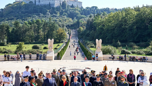 Źródło: www.twitter.com/Kombatanci