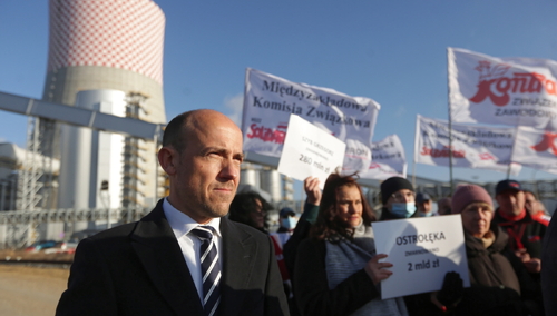 Była działaczka PO zwraca uwagę na zachowanie Budki. „Spójrzcie, wyszedł Budka. Siedzi cicho, bo…”