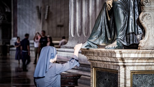 Siostra zakonna/zdjęcie poglądowe