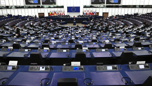 Parlament Europejski przegłosował rezolucję ws. wyroku TK. Zobacz jak zagłosowali polscy europosłowie