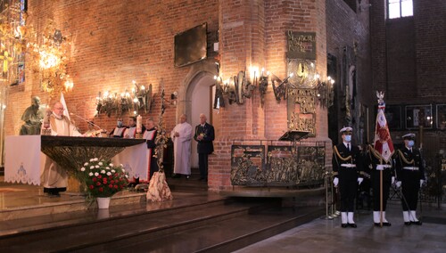 [Fotorelacja] "Jesteśmy im winni naszą modlitwę". W Św. Brygidzie odprawiono Mszę Św. w intencji służb strzegących granicy