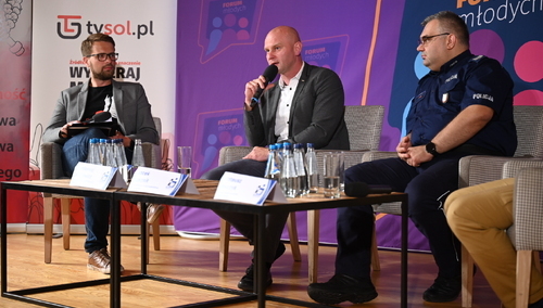 Dyskusja nt. służb mundurowych