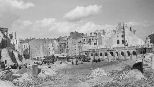 Warszawa. Ruiny domów przy ul. Granicznej 1939