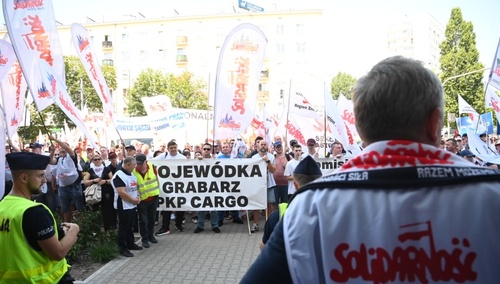 Protest pracowników PKP Cargo w Warszawie - zdjęcie poglądowe