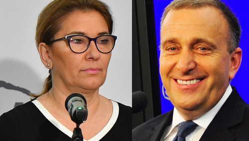 Schetyna prawił o potrzebie rozpoczęcia nowego etapu w historii PO i KO. Mazurek punktuje: trauma po przegranych wyborach