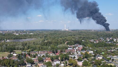 Kłęby dymu nad Zabrzem