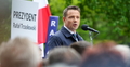 Rafał Trzaskowski podczas wiecu w Kędzierzynie-Koźlu