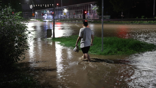 Zalane ulice w Krakowie