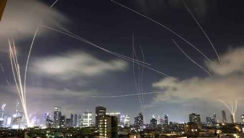 Izraelska obrona Tel Avivu przed irańskimi rakietami. 