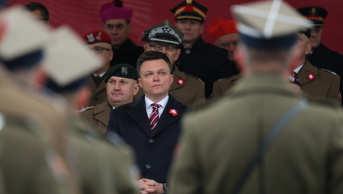 Szymon Hołownia podczas uroczystości na Placu Piłsudskiego