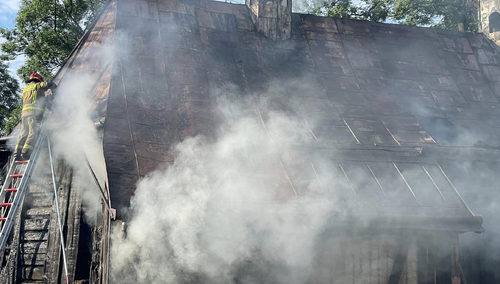 Pożar zabytkowego kościoła św. Heleny w Nowym Sączu