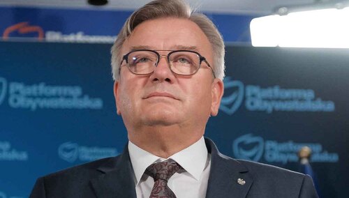 Poseł KO Artur Łącki