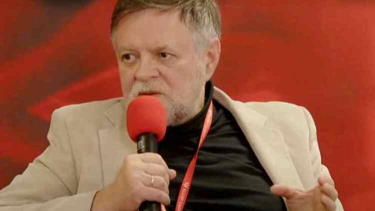 Prof. Piotr Grochmalski
