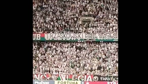 Transparent podczas niedzielnego meczu Legii Warszawa z Jagiellonią Białystok