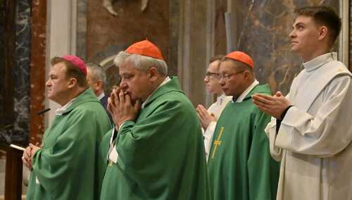 Msza św. przy grobie Jana Pawła II