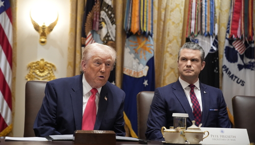 Donald Trump, Pete Hegseth