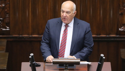 Szef MF w Sejmie o budżecie 2022 r.: Deficyt będzie niższy niż 3 proc. PKB 