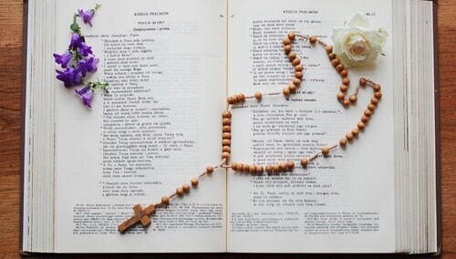 Ks. prof. Witczyk: Niedziela Słowa Bożego w Kościele katolickim służy odkrywaniu daru, jakim jest Biblia