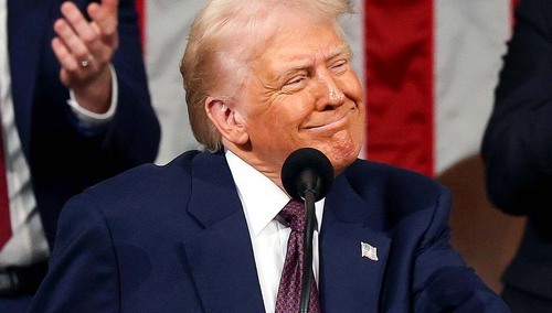 Donald Trump dopiął swego - Kanał Panamski wraca do USA