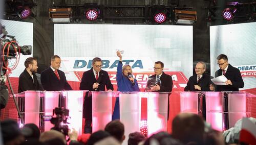 Debata prezydencka na rynku w Końskich organizowana przez TV Republika