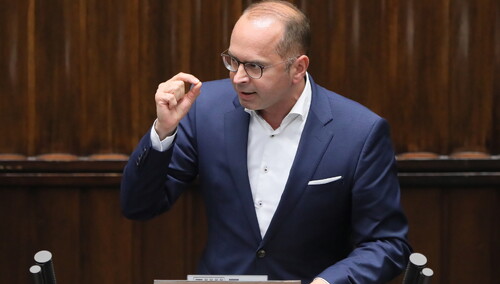 Khantak do Szczerby: Gdybyście nie pajacowali to byście słyszeli...