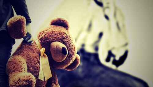 Ordo Iuris: Pedofil molestujący polskie dziecko w Norwegii pozostaje bezkarny